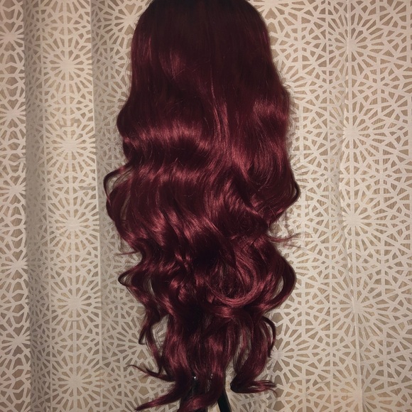 ✨KAYLA 22” OMBRÉ WINE  SILKY Synthetic Wig✨ *NWT* main image 4